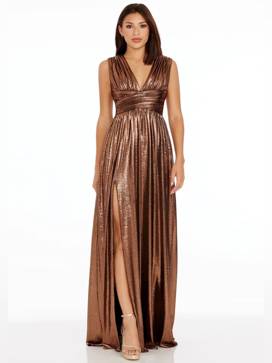Dress the Population Dresses & Skirts - Dress The Population Jaclyn Metallic Gown